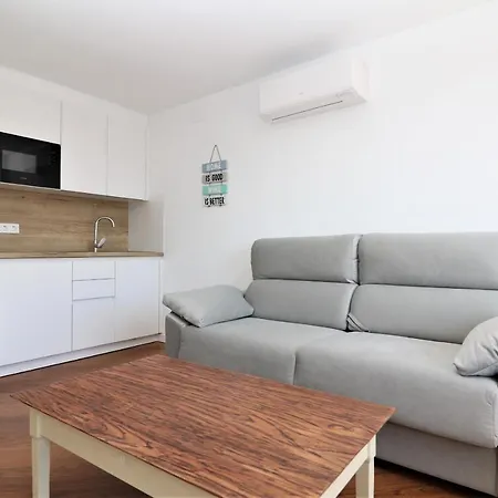 Piscis 12-2 Apartment *